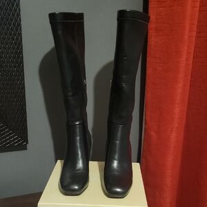 Black Knee-High Women’s Boots